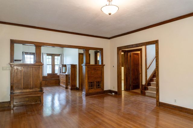 703 MAIN ST S, Minot, ND 58701