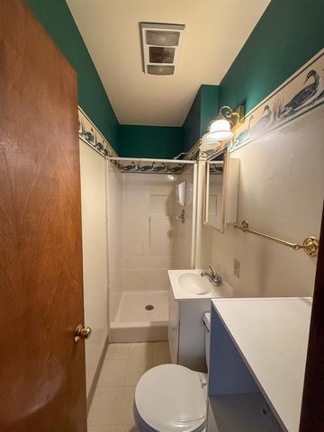 703 MAIN ST S, Minot, ND 58701