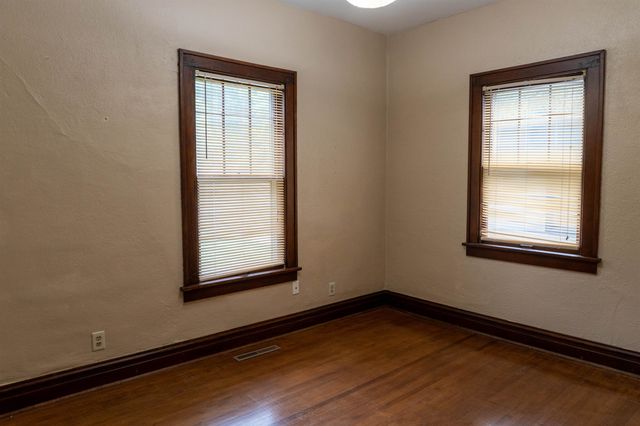 703 MAIN ST S, Minot, ND 58701