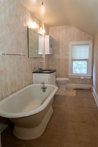 703 MAIN ST S, Minot, ND 58701