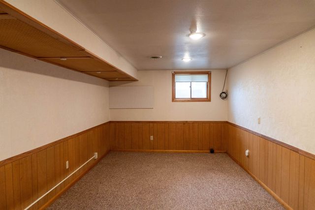 703 MAIN ST S, Minot, ND 58701