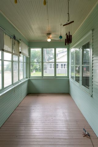 703 MAIN ST S, Minot, ND 58701