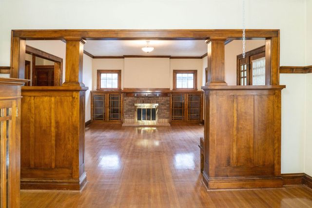 703 MAIN ST S, Minot, ND 58701