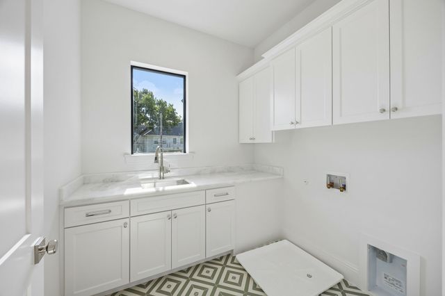 10148 Hedgeway Drive, Dallas, TX 75229