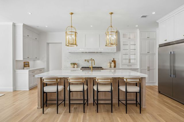 10148 Hedgeway Drive, Dallas, TX 75229