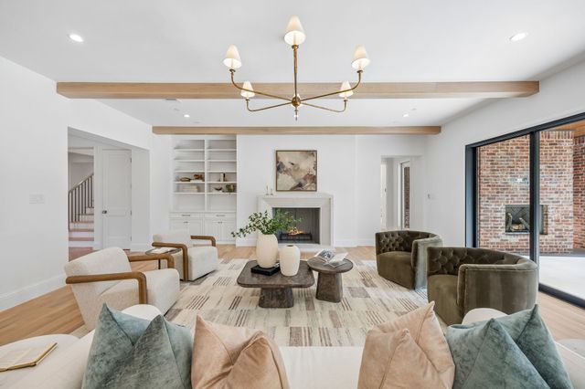 10148 Hedgeway Drive, Dallas, TX 75229