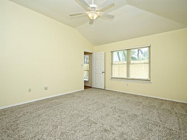 7423 Dallas DR, Austin, TX 78729