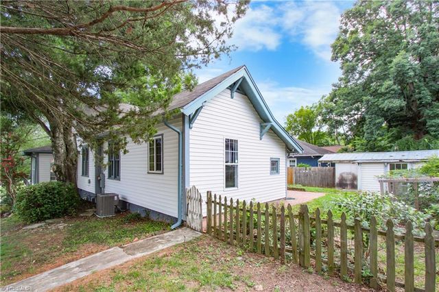 933 West Street, Winston-salem, NC 27101