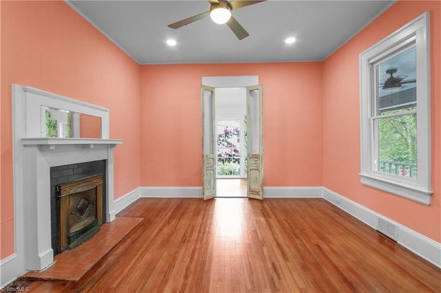 933 West Street, Winston-salem, NC 27101