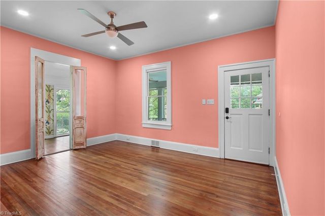 933 West Street, Winston-salem, NC 27101