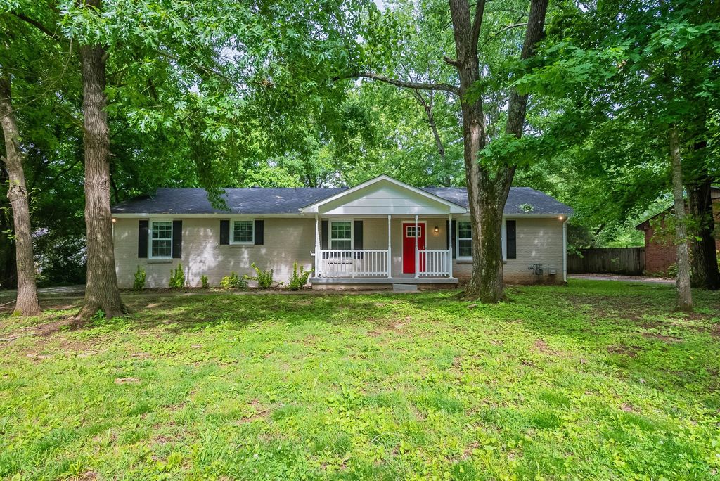 104 Evanmeade Dr, Smyrna, TN 37167
