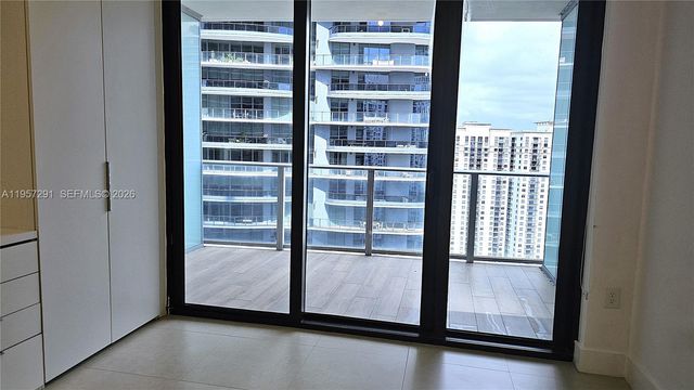 1010 Brickell Ave 3410, Miami, FL 33131