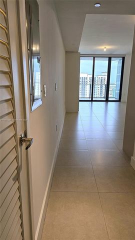 1010 Brickell Ave 3410, Miami, FL 33131