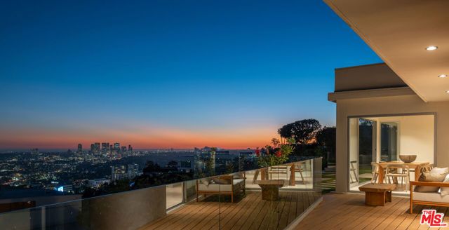 8515 Hedges Way, Los Angeles, CA 90069