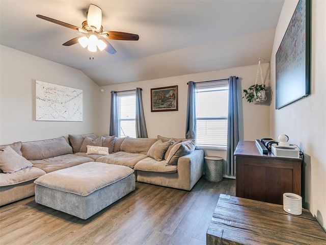 488 Fox Den Drive, Newcastle, OK 73065