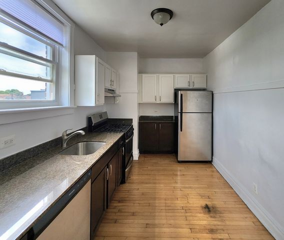 2244 N Monticello Avenue 3W, Chicago, IL 60647