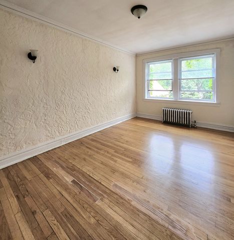 2244 N Monticello Avenue 3W, Chicago, IL 60647