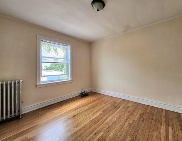 2244 N Monticello Avenue 3W, Chicago, IL 60647