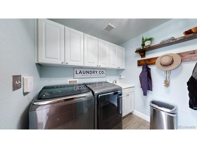 7648 Hawks Nest Trl, Littleton, CO 80125