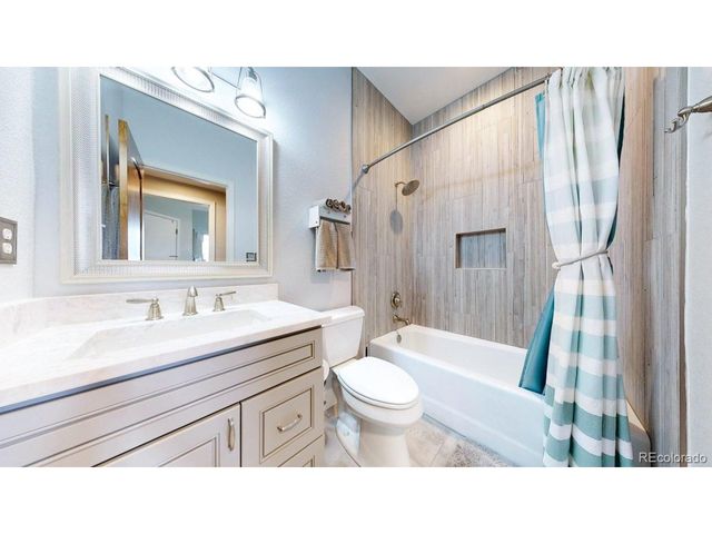 7648 Hawks Nest Trl, Littleton, CO 80125