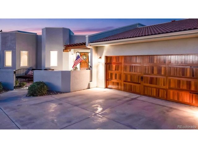 7648 Hawks Nest Trl, Littleton, CO 80125