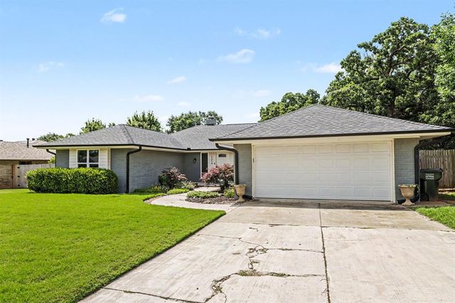 1316 Mockingbird Lane, Edmond, OK 73034