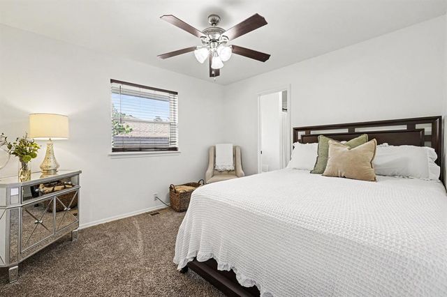 1316 Mockingbird Lane, Edmond, OK 73034