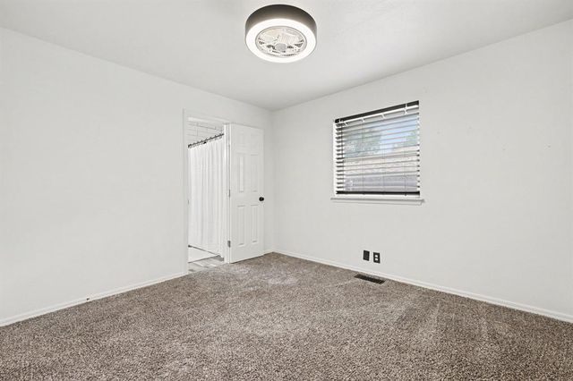 1316 Mockingbird Lane, Edmond, OK 73034