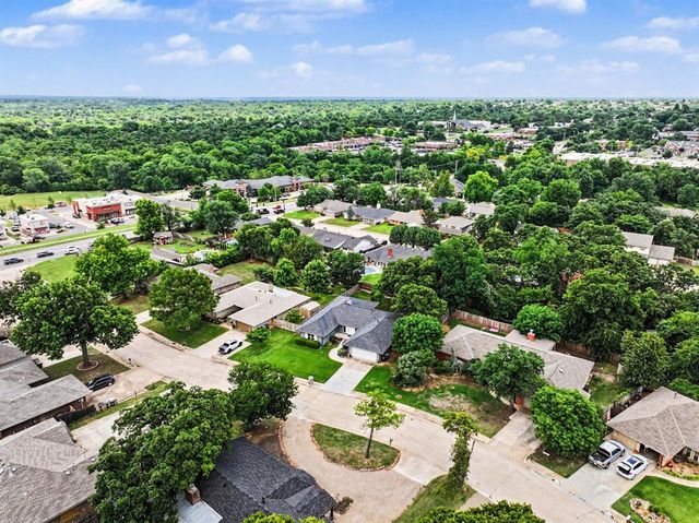 1316 Mockingbird Lane, Edmond, OK 73034