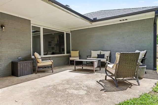 1316 Mockingbird Lane, Edmond, OK 73034