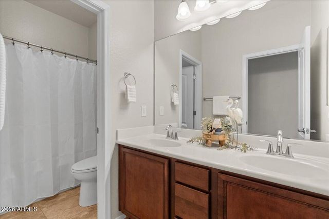 2953 E TONTO Drive, Gilbert, AZ 85298