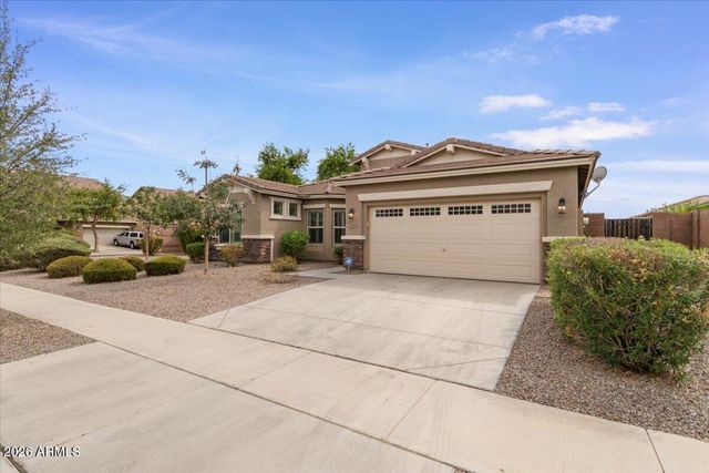 2953 E TONTO Drive, Gilbert, AZ 85298