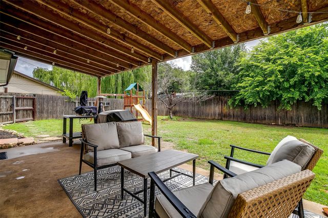 5624 Belfast Lane, North Richland Hills, TX 76180
