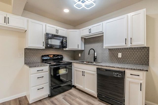 1821 E Grauwyler Road 188, Irving, TX 75061