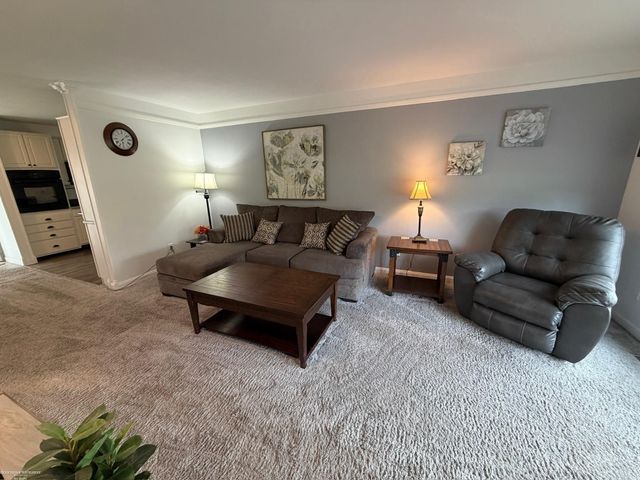 28357 New Castle Road, Farmington, MI 48331