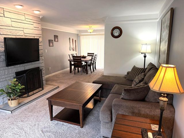 28357 New Castle Road, Farmington, MI 48331