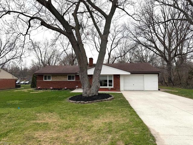 28357 New Castle Road, Farmington, MI 48331