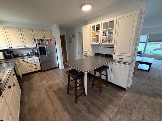 28357 New Castle Road, Farmington, MI 48331