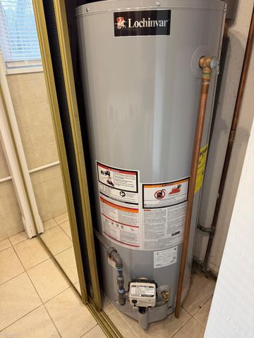 28357 New Castle Road, Farmington, MI 48331