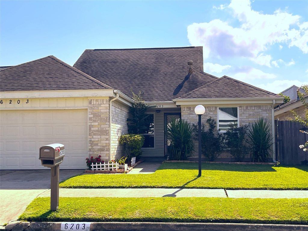 6203 Gladewell Drive, Houston, TX 77072