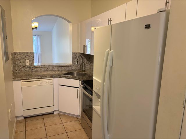 7785 NW 22ND Court 202, Pembroke Pines, FL 33024