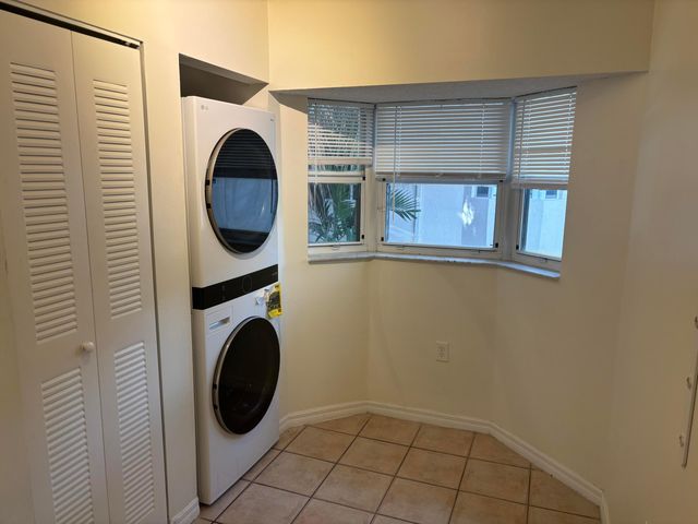 7785 NW 22ND Court 202, Pembroke Pines, FL 33024