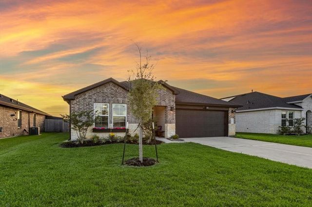 3505 Rockefeller Rd, Texas City, TX 77591