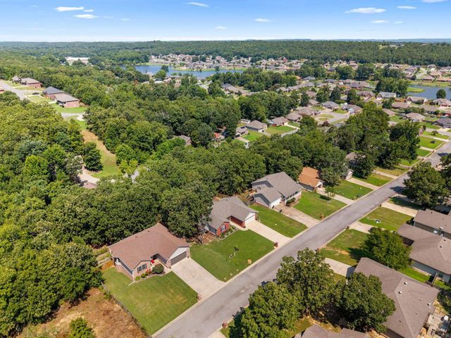 26 Twin Lakes Drive, Cabot, AR 72023