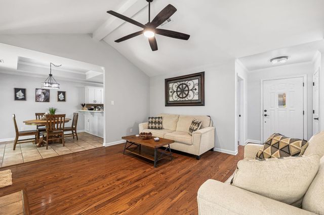 26 Twin Lakes Drive, Cabot, AR 72023