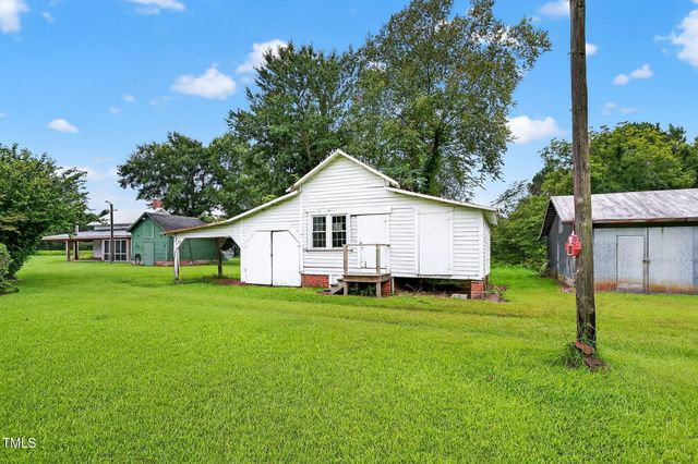 720 Titan Roberts Road, Lillington, NC 27546