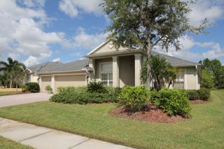 184 Brandy Creek Circle SE, Palm Bay, FL 32909