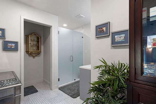 1507 Los Molinos Way, Sacramento, CA 95864