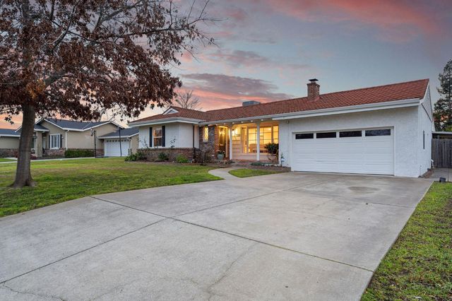 1507 Los Molinos Way, Sacramento, CA 95864