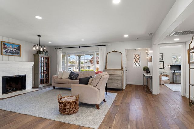 1507 Los Molinos Way, Sacramento, CA 95864